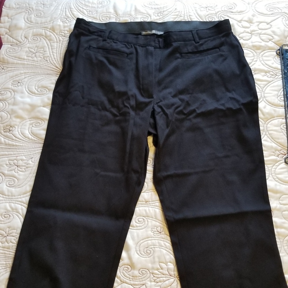 Black Signature Collection by AVON capris size 16